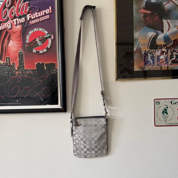 Vintage Coach Monogram Crossbody Bag - Picture 2 of 7